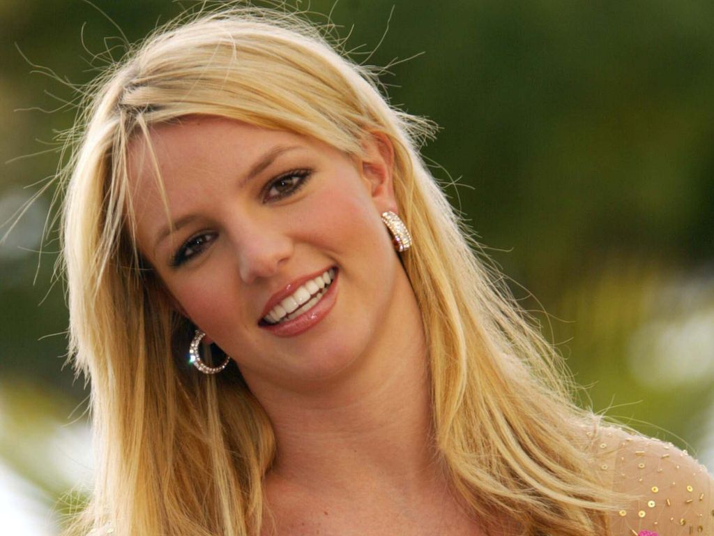 Britney Spears Sexy Wallpaper Images