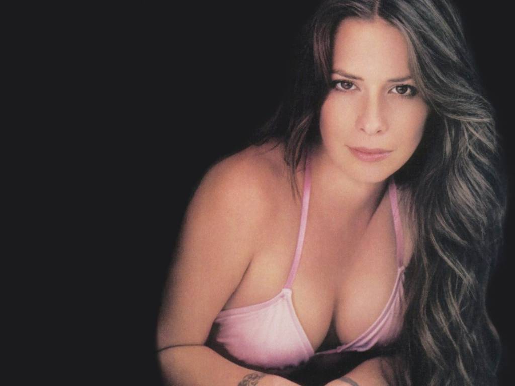 Holly Marie Combs Sexy Wallpaper Images