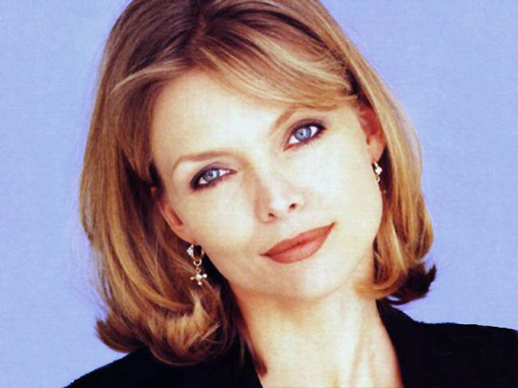 Michelle pfeiffer sexy photos